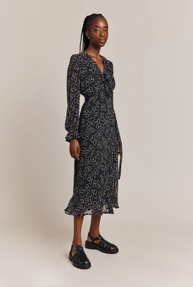 Su Georgette Maxi Dress Black Velvet Bows 2 Su Georgette Maxi Dress Black Velvet Bows - Image 2