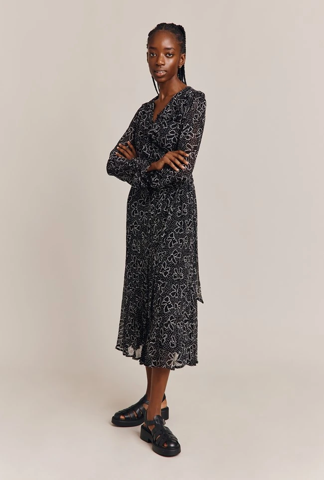 Su Georgette Maxi Dress Black Velvet Bows 3 Su Georgette Maxi Dress Black Velvet Bows - Image 3