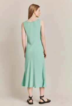 Trixie Crepe Midi Dress 8 Trixie Crepe Midi Dress -Top Sell Dress Sales Store D06G074 J02 27789 650px 964px