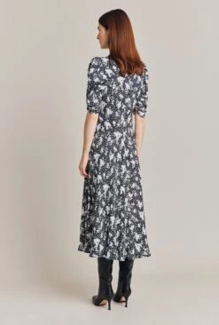 Madi Crepe Midi Dress Black Floral 13 Madi Crepe Midi Dress Black Floral -Top Sell Dress Sales Store D07G024 Z73 28727 650px 964px