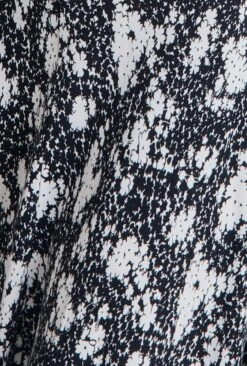 Madi Crepe Midi Dress Black Floral 15 Madi Crepe Midi Dress Black Floral -Top Sell Dress Sales Store D07G024 Z73 28938 650px 964px