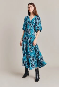 Dana Crepe Midi Dress Blue Inky Flowers 11 Dana Crepe Midi Dress Blue Inky Flowers -Top Sell Dress Sales Store D07G030 Z77 28802 650px 964px