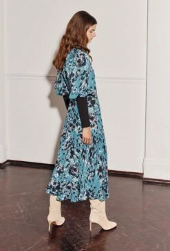 Dana Crepe Midi Dress Blue Inky Flowers 10 Dana Crepe Midi Dress Blue Inky Flowers -Top Sell Dress Sales Store D07G030 Z77 28966 650px 964px