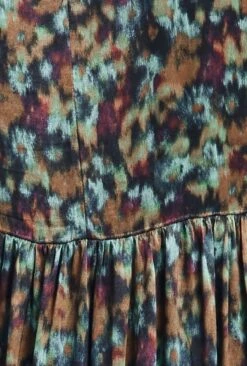 Maya Tiered Satin Midi Dress Green Ikat 15 Maya Tiered Satin Midi Dress Green Ikat -Top Sell Dress Sales Store D07G054 Z76 29867 650px 964px