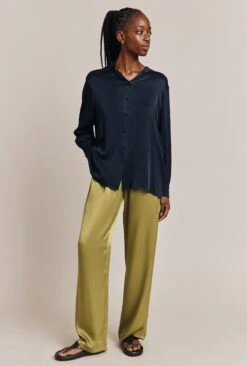 Ellie Satin Shirt Navy -Top Sell Dress Sales Store Q06G007A K10 26910 650px 964px