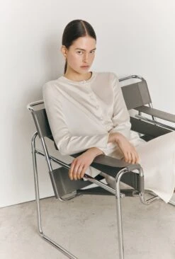 Efie Satin Long Sleeve Blouse Ivory 10 Efie Satin Long Sleeve Blouse Ivory -Top Sell Dress Sales Store Q06G010 M12 26998 650px 964px