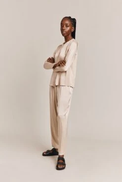 Efie Satin Long Sleeve Blouse Stone -Top Sell Dress Sales Store Q06G010 N04 26765 650px 964px