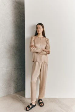 Efie Satin Long Sleeve Blouse Stone -Top Sell Dress Sales Store Q06G010 N04 27054 650px 964px