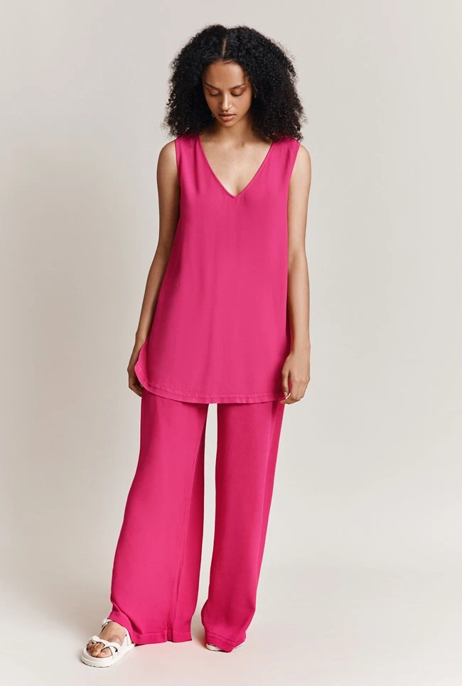 Camila Crepe Top Bright Pink 2 Camila Crepe Top Bright Pink - Image 2
