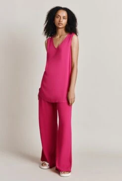 Camila Crepe Top Bright Pink 8 Camila Crepe Top Bright Pink -Top Sell Dress Sales Store Q06G013 H17 28093 650px 964px