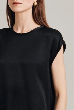Melody Satin Short Sleeve Top Black 10 Melody Satin Short Sleeve Top Black -Top Sell Dress Sales Store Q07G019 A01 29008 650px 964px