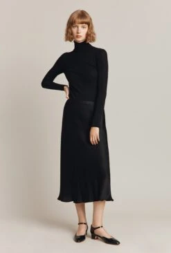 Luna Satin Slip Skirt Black -Top Sell Dress Sales Store S05G002A A01 26341 650px 964px