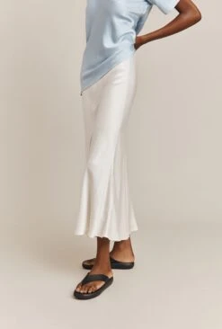 Luna Satin Slip Skirt Ivory -Top Sell Dress Sales Store S05G002A M12 26704 650px 964px