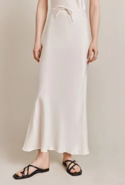 Emma Satin Midi Skirt Ivory 13 Emma Satin Midi Skirt Ivory -Top Sell Dress Sales Store S06G004 M12 27659 650px 964px