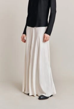 Adrianna Satin Maxi Skirt Ivory 10 Adrianna Satin Maxi Skirt Ivory -Top Sell Dress Sales Store S06G008 M12 28505 650px 964px