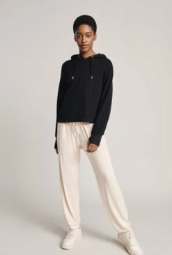 Cropped Organic Hoodie Black -Top Sell Dress Sales Store V02G012 A01 22860 650px 964px